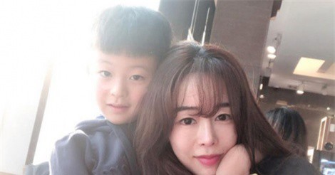 Mẹ Hàn Quốc tiết lộ bí quyết 43 tuổi vẫn trẻ trung như gái đôi mươi