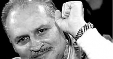 Chuyện tình khó lý giải giữa nữ luật sư và kẻ khủng bố