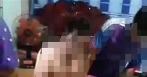 Điều tra vụ đôi nam nữ bị lột quần áo đánh ghen trong nhà nghỉ