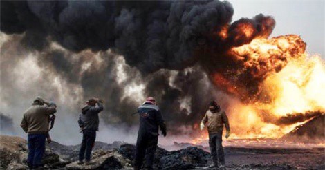 IS thiêu rụi các sở chỉ huy ở Nam Damascus trước khi tháo chạy 