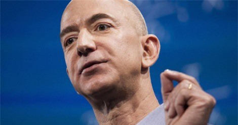 Người giàu nhất hành tinh Jeff Bezos thần tượng 3 CEO này