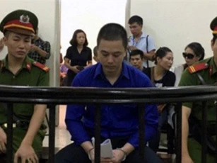 Sắp xử phúc thẩm cựu cán bộ ngân hàng dâm ô bé gái ở Hà Nội