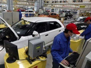 Trung Quốc mạnh tay cắt giảm thuế nhập khẩu ôtô