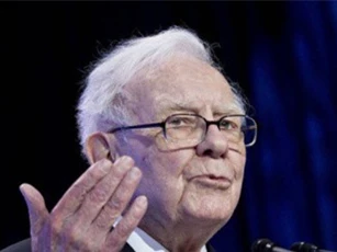 Warren Buffett đã trở nên quá lớn để có thể đánh bại thị trường?
