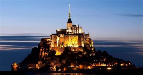 Top 10 lâu đài đẹp nhất thế giới