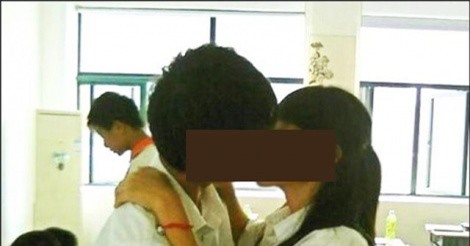 "Yêu sớm", nhiều bạn trai vào vòng lao lý