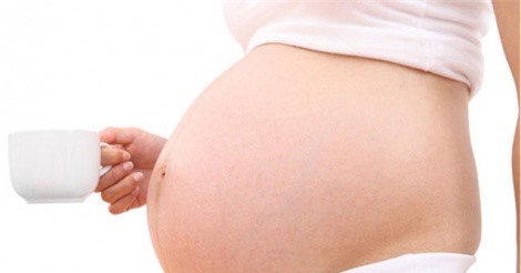 5 loại nước bà bầu không nên uống vào mùa Hè