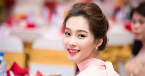 Hoa hậu Thu Thảo cùng nhiều sao Việt bị hack Facebook và tống tiền