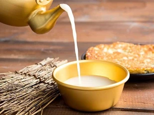 Học bí quyết trị nám da từ rượu gạo của phụ nữ Nhật