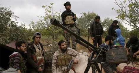 Phiến quân Syria tóm sống hơn 20 chiến binh IS lẻn vào Dara'a