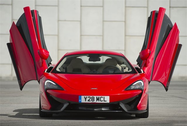 Top 10 siêu xe thể thao tốt nhất thế giới