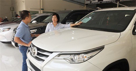 Chuyện lạ: Ô tô cũ giá đắt hơn ô tô mới