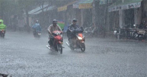 DỰ BÁO THỜI TIẾT (27/5): Miền Bắc giảm 5 độ, mưa rất to