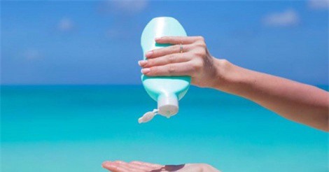 Kem chống nắng hết hạn, hãy bỏ đi đừng tiếc