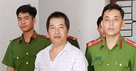 Đổi hơn 2.000 bao phân bón lấy... 12 năm tù