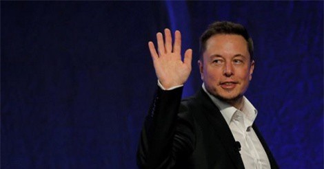 Tesla dùng tới 6 máy bay để chở robot tự động cho dây chuyền sản xuất Model 3