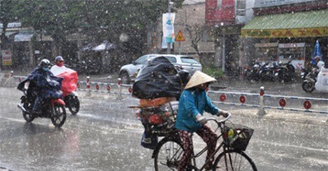 DỰ BÁO THỜI TIẾT (30/5): TP.HCM mưa to, đề phòng lốc và gió giật mạnh