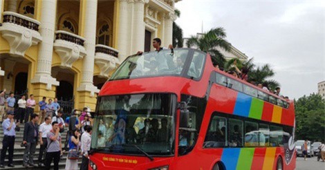 Hôm nay (30/5), xe bus 2 tầng Citytour ở Hà Nội đi vào hoạt động