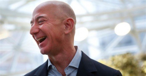 Ông chủ Amazon muốn chuyển ngành công nghiệp lên mặt trăng