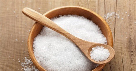Hết khổ sở vì mỡ bụng nhờ mẹo dùng muối