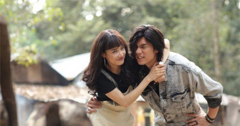 Nhã Phương phát ngôn "sốc" về nụ hôn màn ảnh với Nhan Phúc Vinh