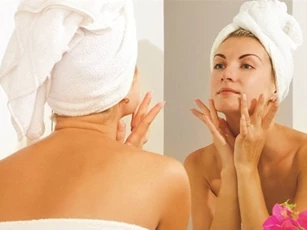 Cách trẻ hóa da với dầu vitamin E