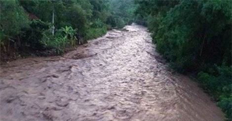 DỰ BÁO THỜI TIẾT (1/6): Miền Bắc mưa rất to, nguy cơ lũ quét