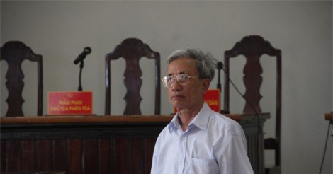 Vụ "yêu râu xanh" 78 tuổi dâm ô nhiều bé gái: Hủy án phúc thẩm, tuyên phạt 3 năm tù giam