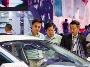 Khan hàng, hiếm xe nhập, khó có kỳ vọng giá xe giảm