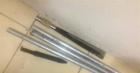 Triệu tập 4 đối tượng liên quan đến vụ côn đồ bảo kê máy gặt