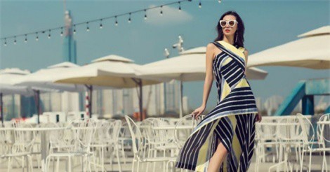 Khánh My mặc điệu đà khoe sắc trong nắng Hè