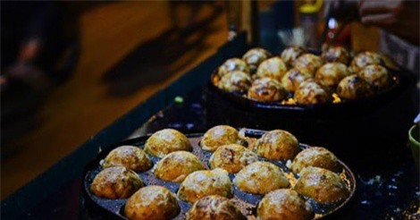 Món ăn đường phố "làm mưa làm gió" giới trẻ ở Sài Gòn