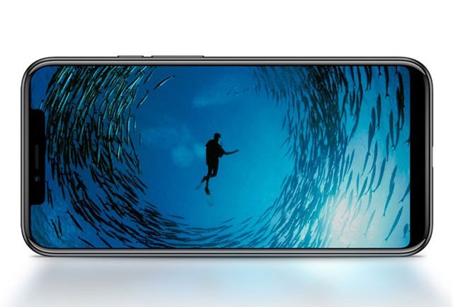 Smartphone “nhái” iPhone X, 4 camera, cấu hình tốt, giá “mềm”