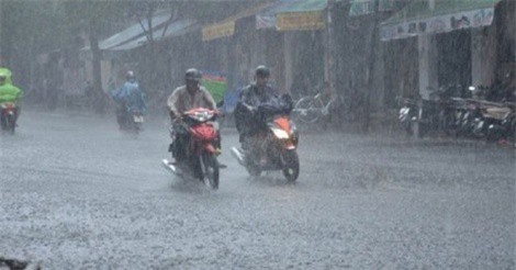 DỰ BÁO THỜI TIẾT (4/6): Mưa dông bao trùm các tỉnh Trung Bộ, Tây Nguyên và Nam Bộ