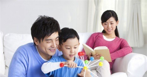 10 cách hành xử của cha mẹ có thể hủy hoại cả đời con