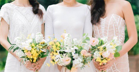 4 cách phổ biến kết hợp hoa cầm tay của cô dâu và phù dâu