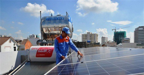 TPHCM: Người dân chi hàng trăm triệu đồng để dùng điện “sạch”