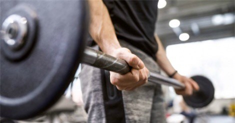 Ham tập gym, thiếu niên bị phá hủy mô cơ