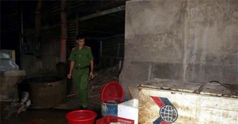 Nội tạng động vật ngâm hóa chất trước khi đưa đi tiêu thụ