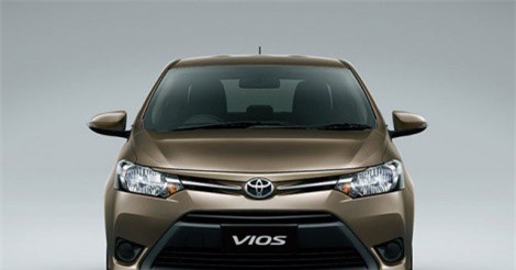 Toyota khuyến mãi hấp dẫn cho khách hàng mua xe Innova và Vios