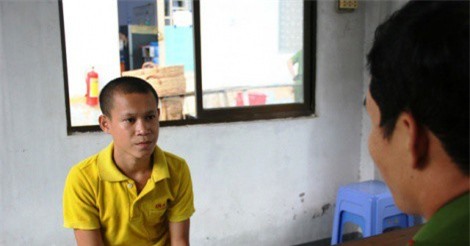 Trai làng hiếp dâm bé gái 8 tuổi