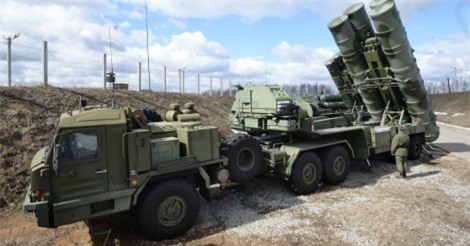 Clip: S-400 của Nga đẩy lùi cuộc tấn công tên lửa từ Biển Đen