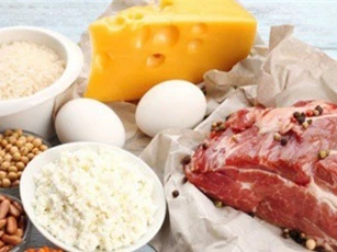 Ăn nhiều protein giúp chống suy tim ở người lớn tuổi