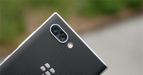 Clip: Trên tay BlackBerry Key2 vừa trình làng