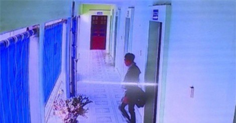 Công dân đến UBND phường giao dịch, trộm cắp bị camera ghi lại