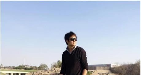 Từng ngủ ở cầu thang, ăn cơm tù, nay thành tỷ phú của Dubai