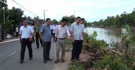 Xuất hiện 16 điểm sạt lở, An Giang khẩn trương khắc phục và di dời dân