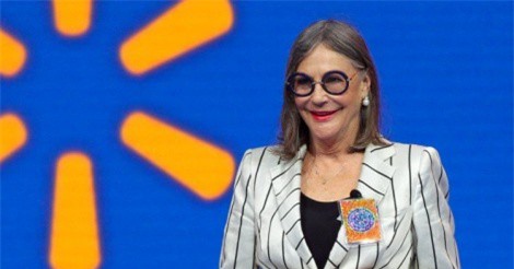 Người phụ nữ giàu nhất thế giới tiêu tiền như thế nào?