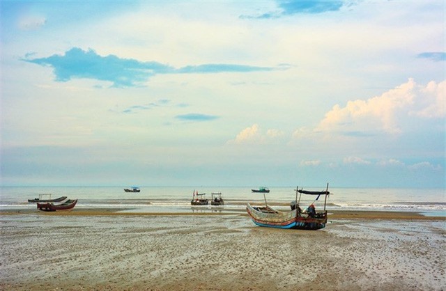 Những bãi biển hoang vắng tha hồ “sống ảo” ở Quảng Ninh