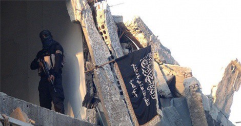 Quân đội Syria nghiền nát hàng phòng thủ của IS ở al-Suwayda